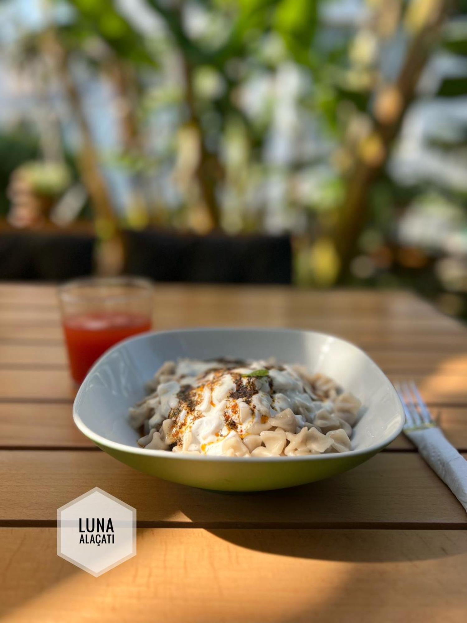 Luna 阿拉恰特 外观 照片